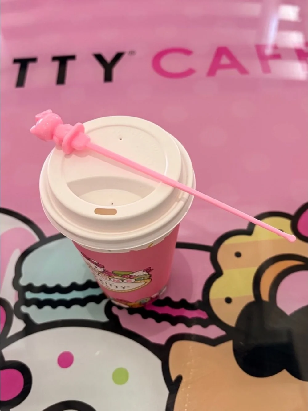 Hello Kitty Cafe Coffee Cup with Reusable Hello Kitty Shaped Coffee Stopper